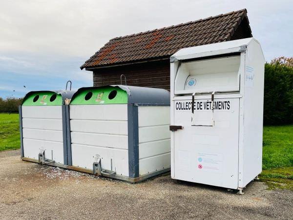 Collecteurs Verre et Habits Collecteurs Verre et Habits